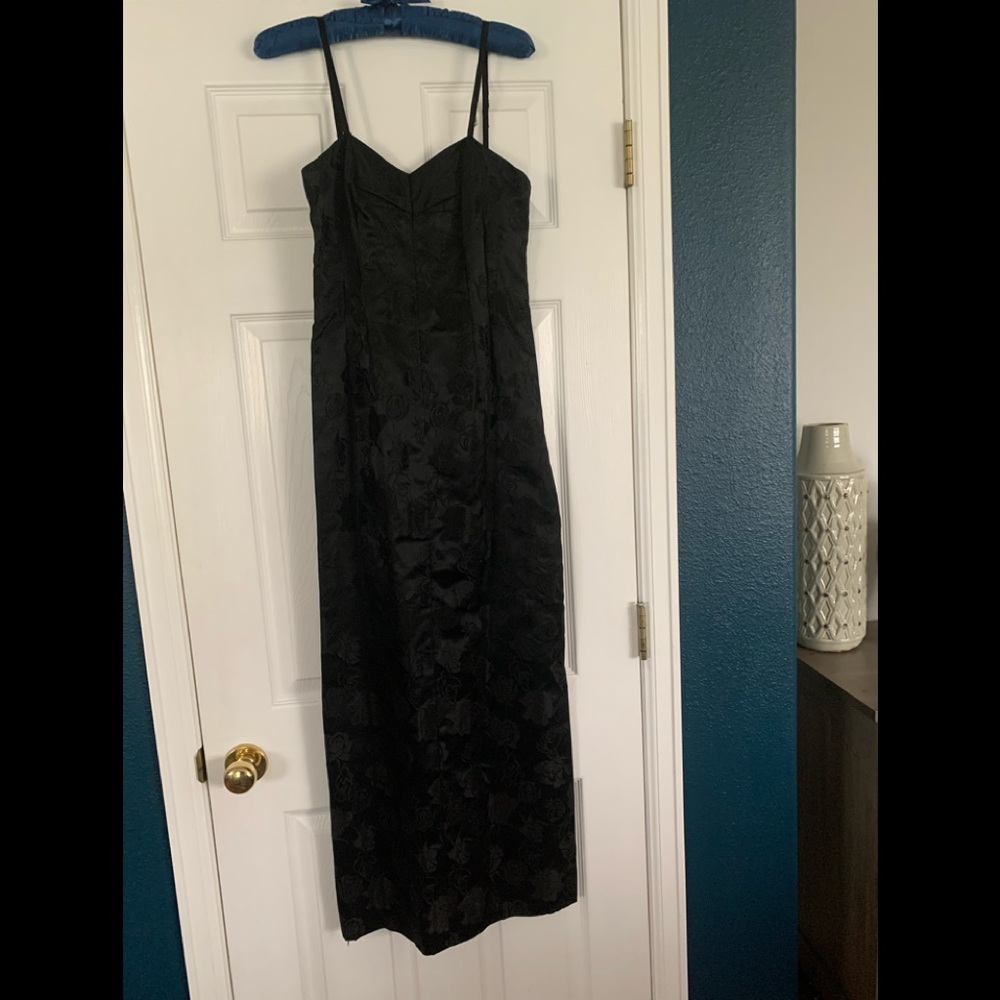 VINTAGE GOWN